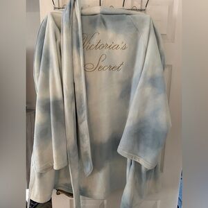 Victorias Secret robe